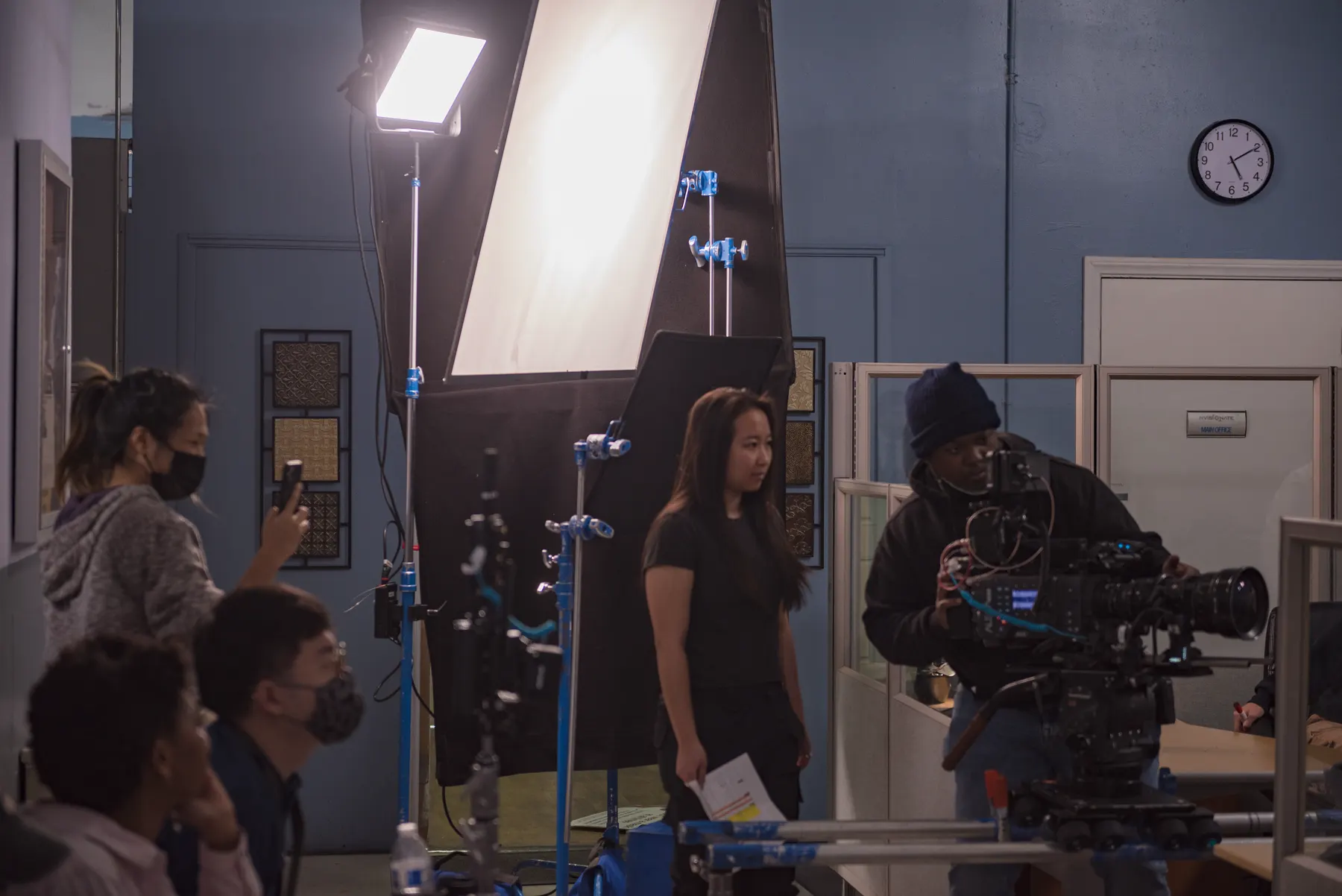 Behind the scenes on the set of Solo (2 of 9)