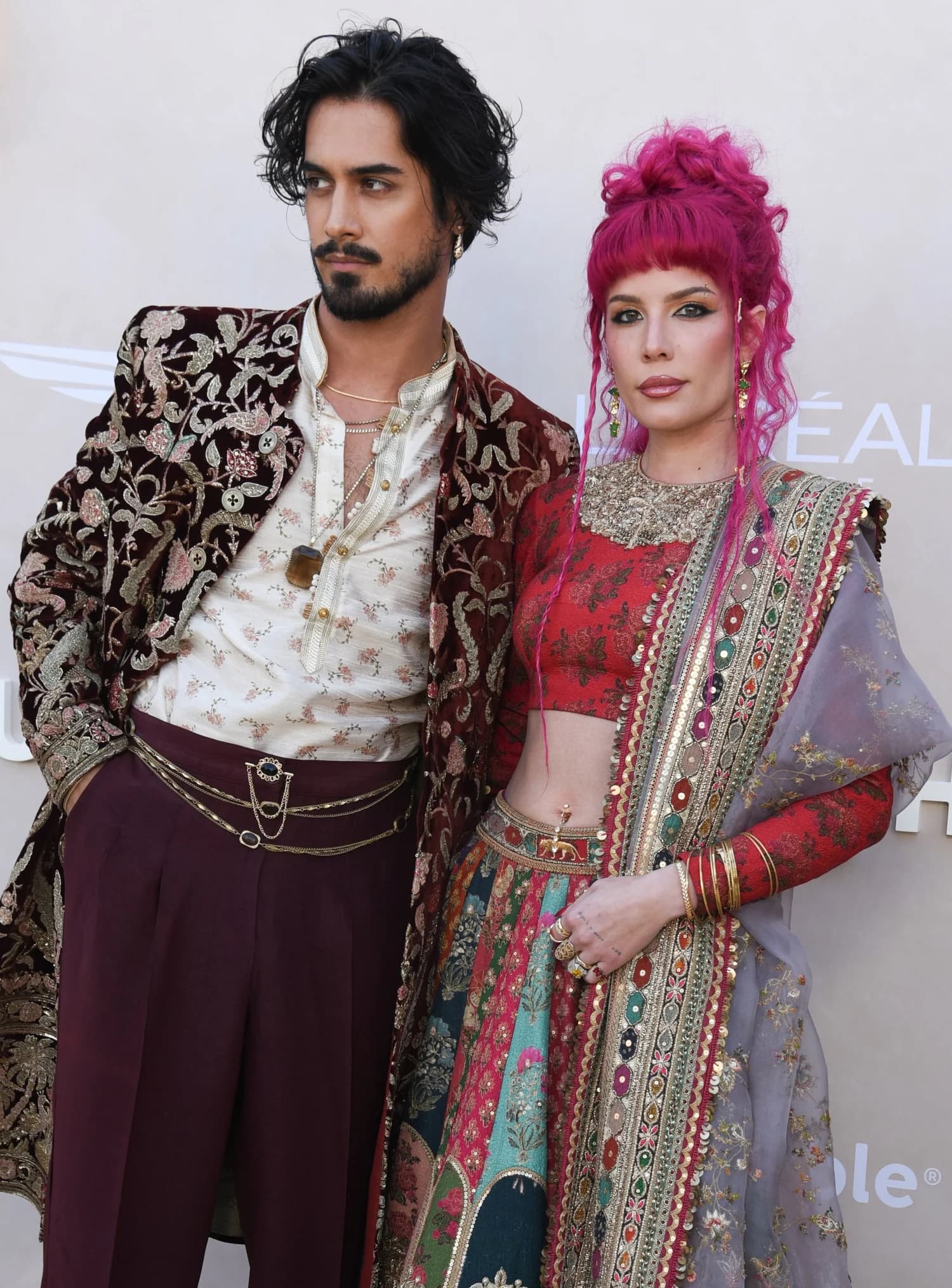 Red carpet coverage — frame 5
